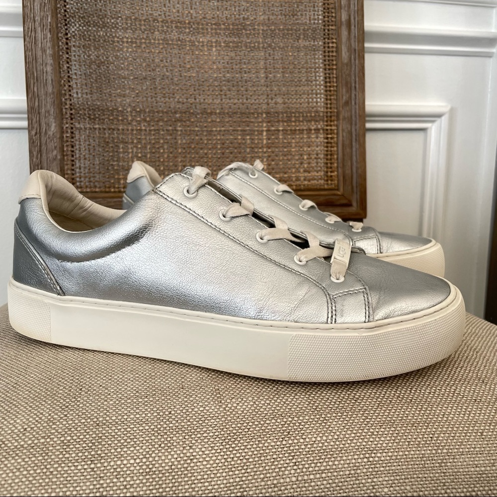 UGG ‘ Zilo’ Silver Metallic Sneakers - Picture 5 of 15